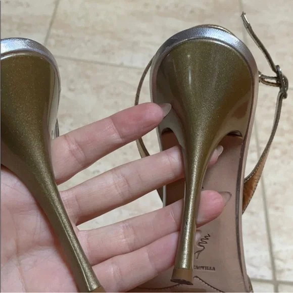 😍 Gorgeous dazzled Gold/Silver Rene Caovilla Sandals - Picture 6 of 16